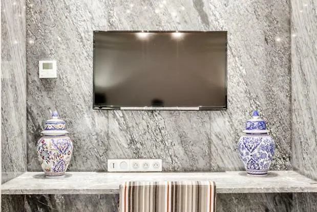 Avenue Des Champs Elysees - Studio Ks Apartment *