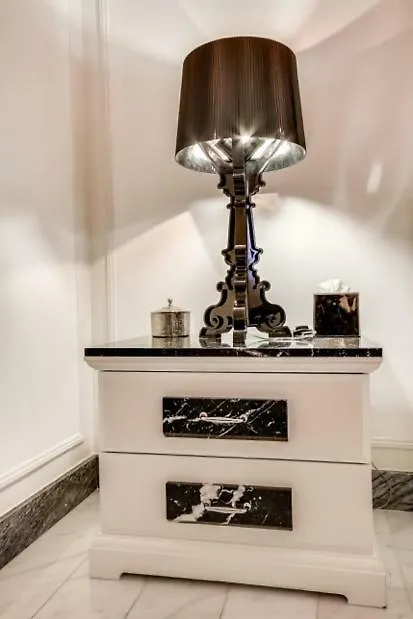 Apartment Avenue Des Champs Elysees - Studio Ks